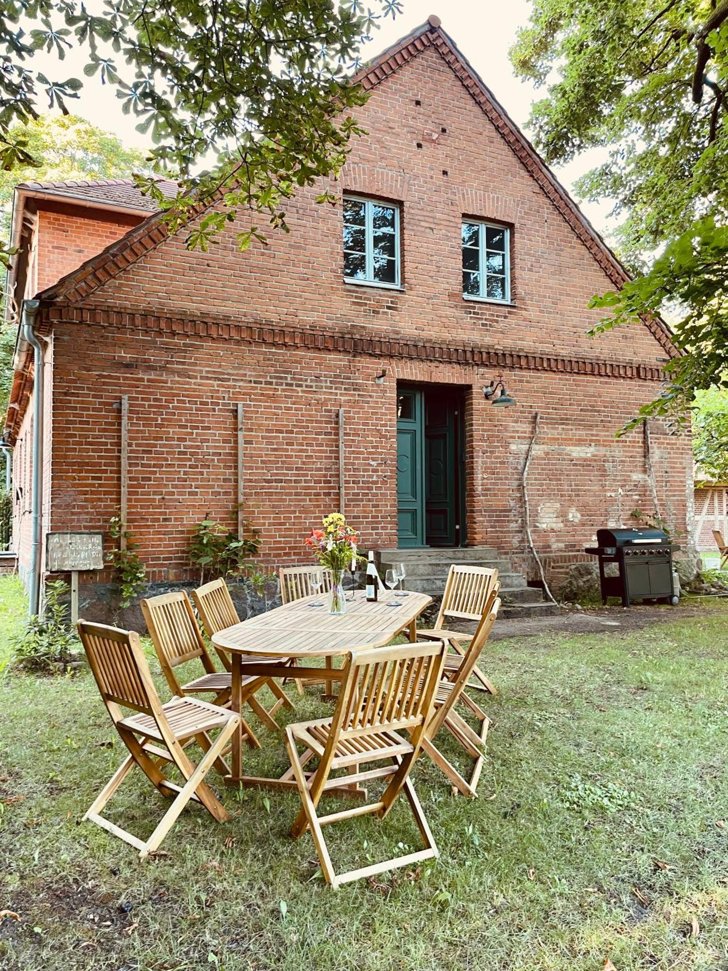 Wald- Und Seeidyll Im Historischen Forsthaus Нойруппин Экстерьер фото