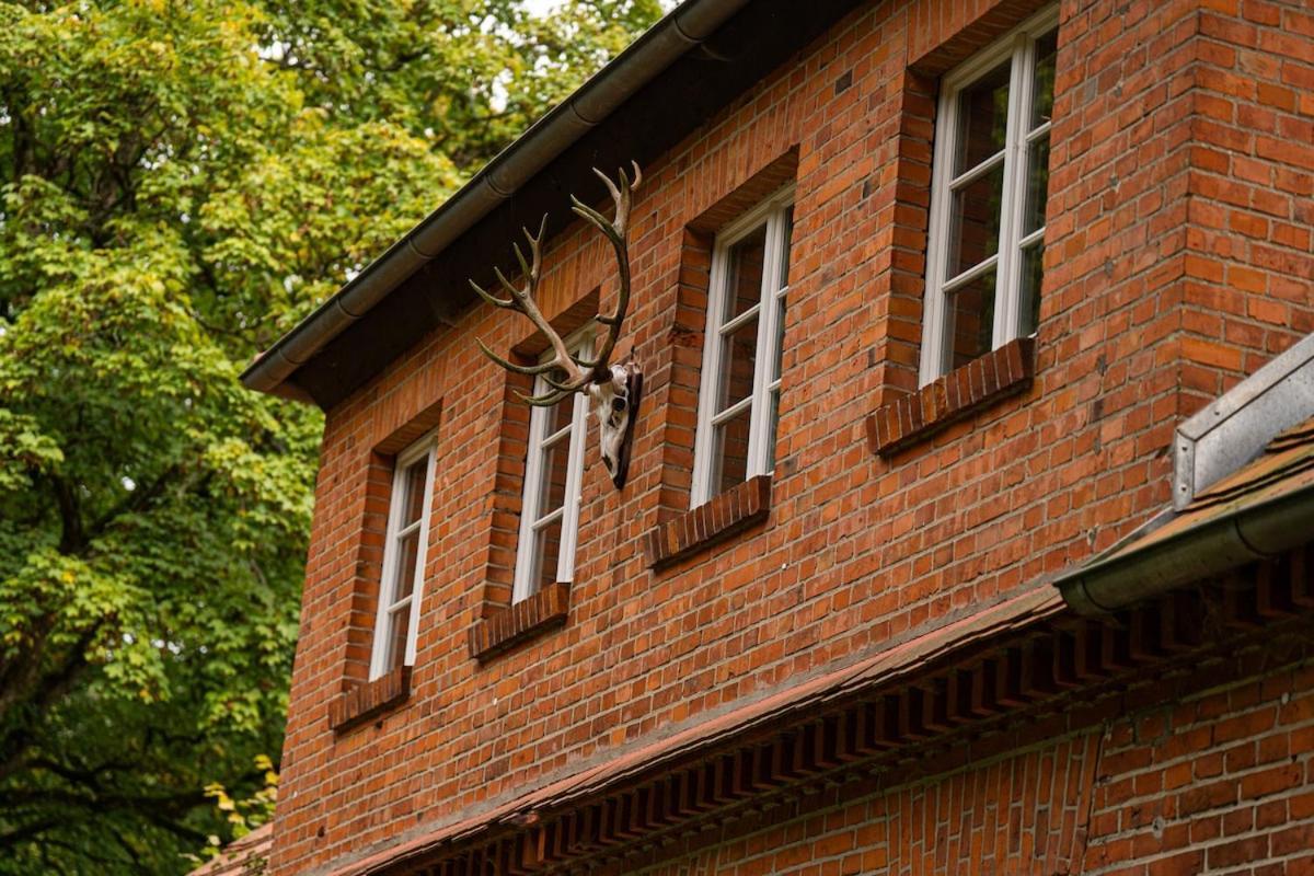 Wald- Und Seeidyll Im Historischen Forsthaus Нойруппин Экстерьер фото