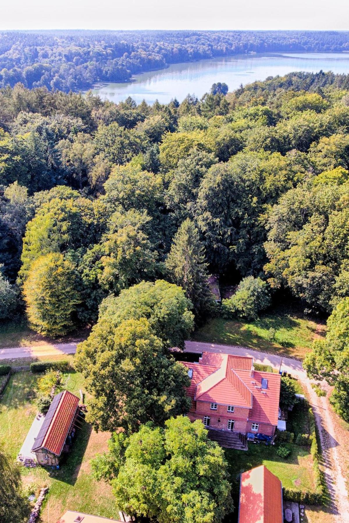 Wald- Und Seeidyll Im Historischen Forsthaus Нойруппин Экстерьер фото